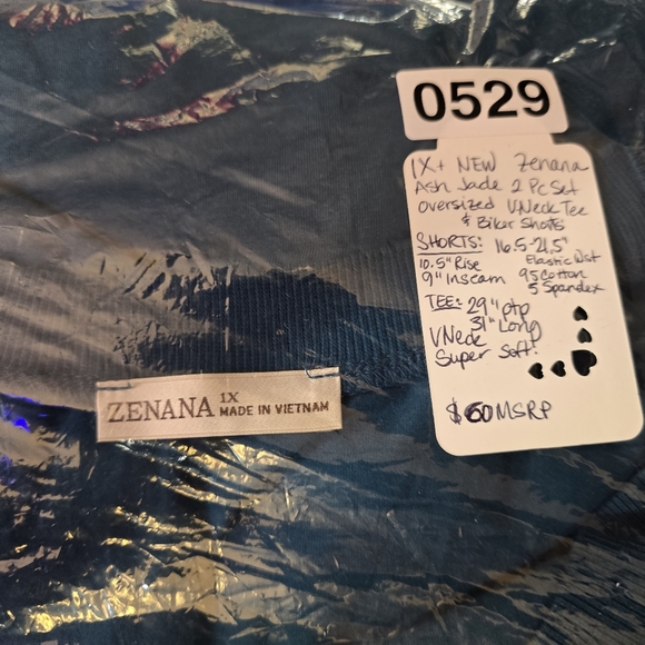 #0529 1X+ NEW ZENANA Ash Jade 2Pc Set:VNeck Tee & Biker Shorts Tee:29ptp 31Lng - Picture 11 of 12